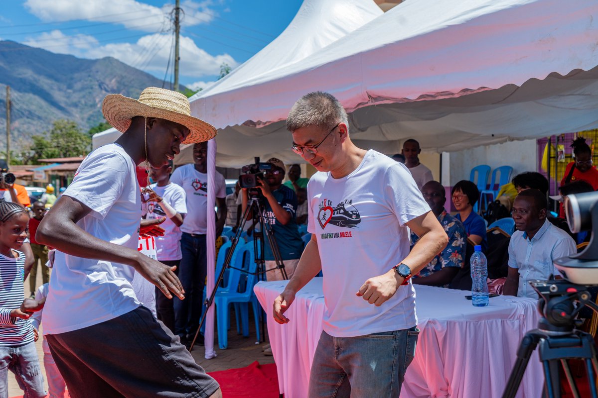 KonnectInternet's tweet photo. Our opening ceremony was a harmonious celebration of China-Kenya ties, highlighting the future friendship
#urafikiwamilele,
#CGTN,
#konnectbeyondlimit
#konnectinternet
#ChinaAfricaFriendshipTrain
#BeltandRoadInitiative https://t.co/br1penPTDZ