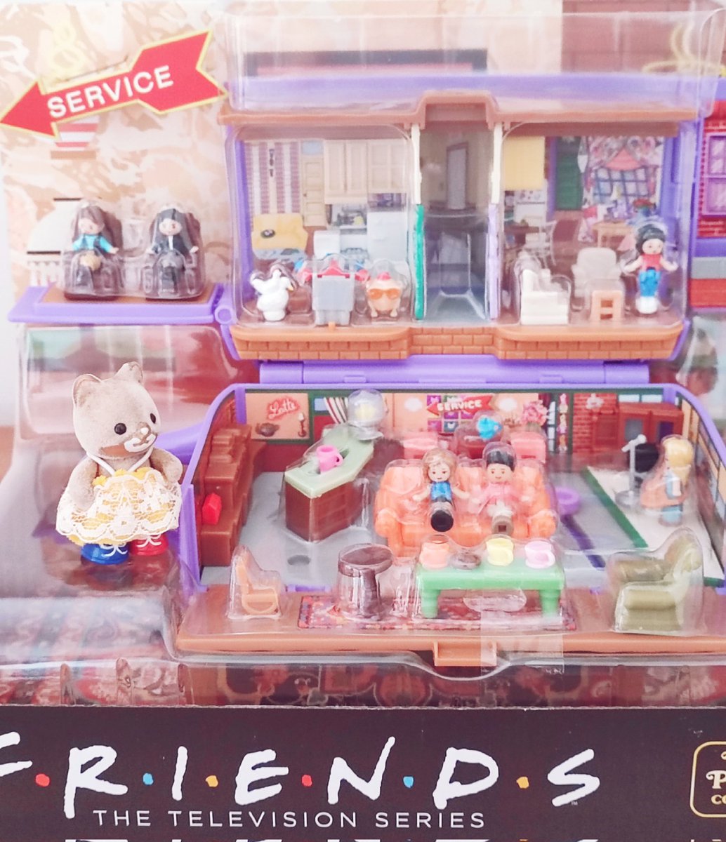 Shima Be Like ~ visited Central Perk and met Phoebe, Monica, Chandler, Joey, Rachel & Ross 
#cute  #かわいい #cutenessOVERLOAD  #シルバニアファミリー #シマネコ #シルバニアの赤ちゃん 
#calicocritters #SylvanianFamilies #ShimaBebe #TheShimmerettes #90s #FriendsTVSeries #PollyPocket