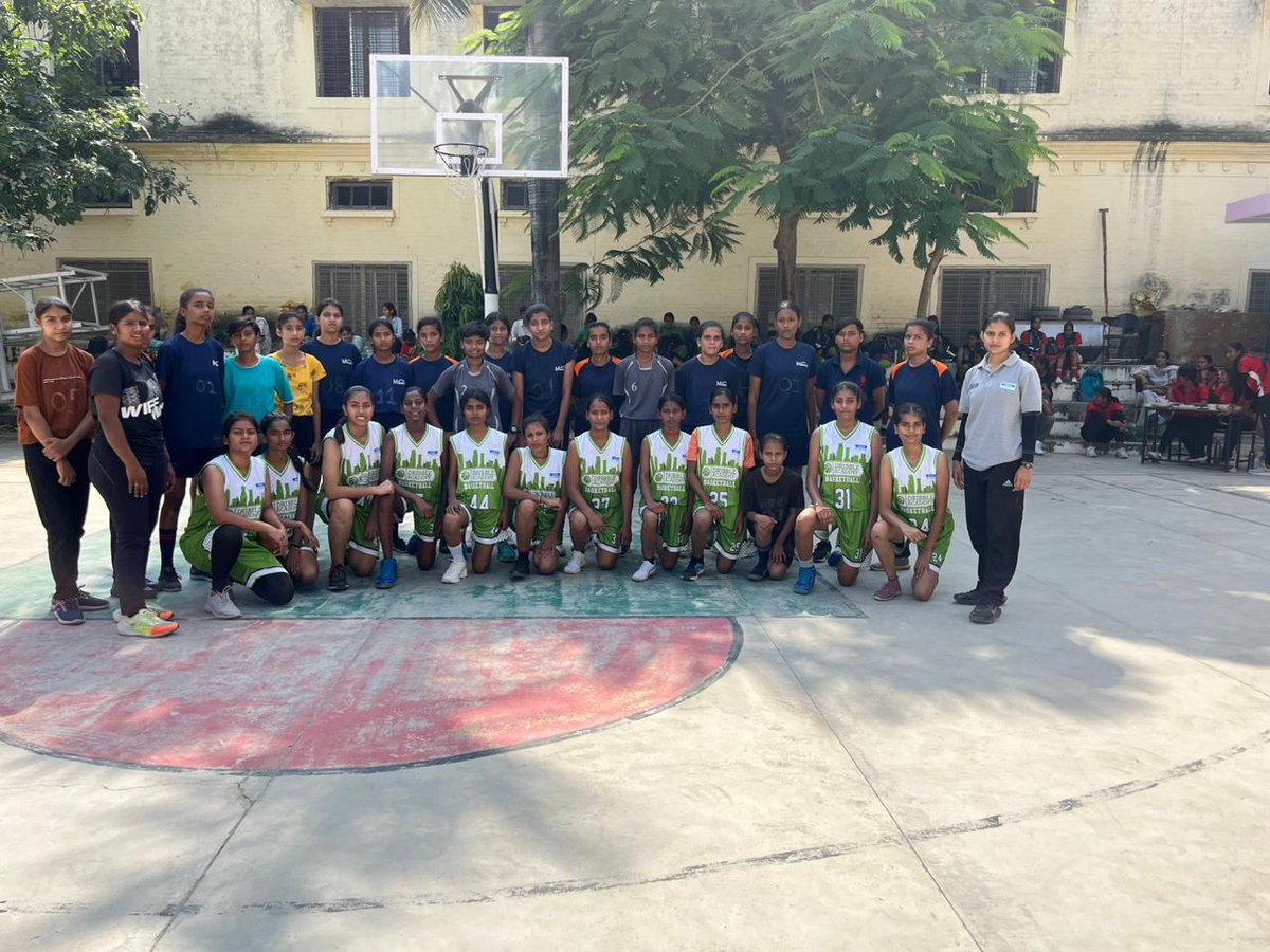pradyutvoleti's tweet photo. Impact of a Basketball court !  

The DAF  players from  Navjeevan Inter College Bhangel participated in the govt school state tournament for the first time  and reached the semi finals 

Thanks to @HCL_Foundation for building a full size court at Navjeevan Intercollege https://t.co/YGEjbEbyIP