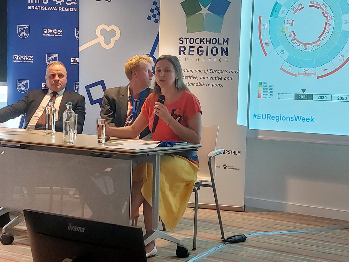 brusselsint's tweet photo. #EURegionsWeek: workshop on rethinking the post-industrial transition in cities &amp; regions. @StephLep policy advisor of State secretary of @rbc_bhg @barbaratrachte: Cities need to align non-green policies with the environmental objectives. @EUinmyRegion #EURegionsWeek #CCRN https://t.co/hRMfnRd9Ne