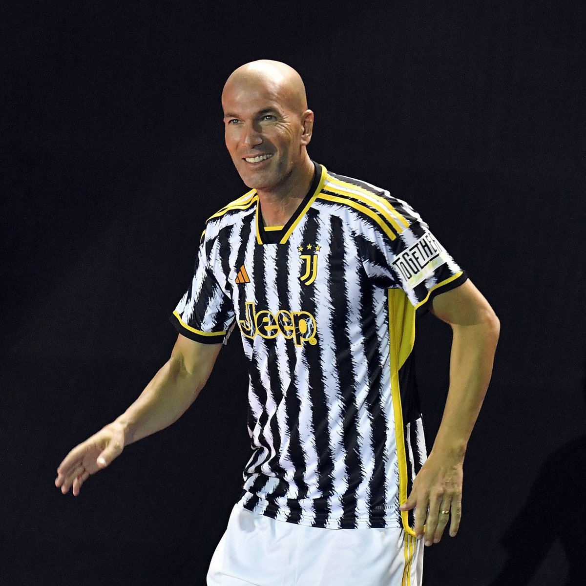 juventusfc's tweet photo. 𝒁𝒁 2️⃣1️⃣🤩 https://t.co/XTXMwN7Fm9