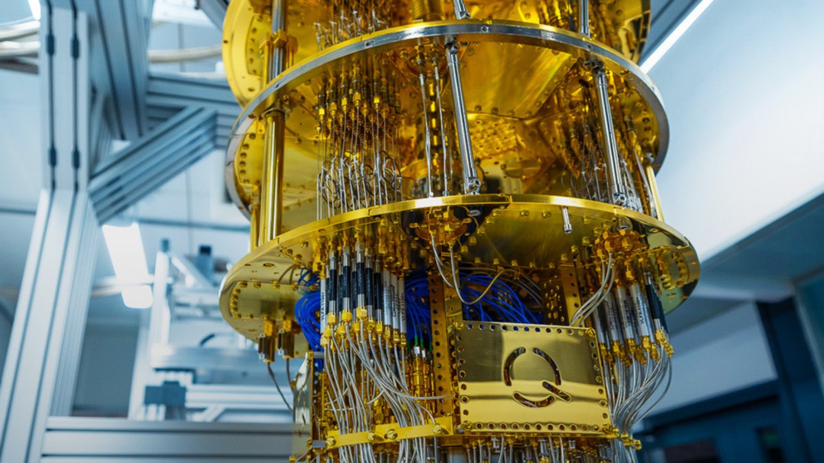 Finland's 2nd #quantum computer was launched in Espoo this week! The device, built by <a href="/VTTFinland/">VTT</a> and <a href="/meetIQM/">IQM Quantum Computers</a>, showcases Espoo's quantum tech capabilities and status as a top European #deeptech community. bit.ly/3Qet1bJ. #InnovationEspoo #NORDEEPSummit2023 (Image: VTT)