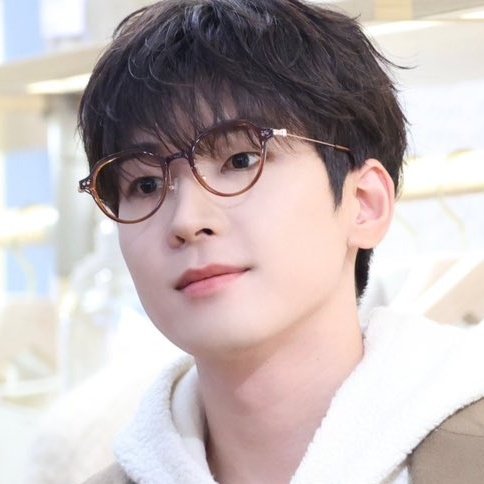 ch3olibee's tweet image. The duality of man

#wonwoo #wonu