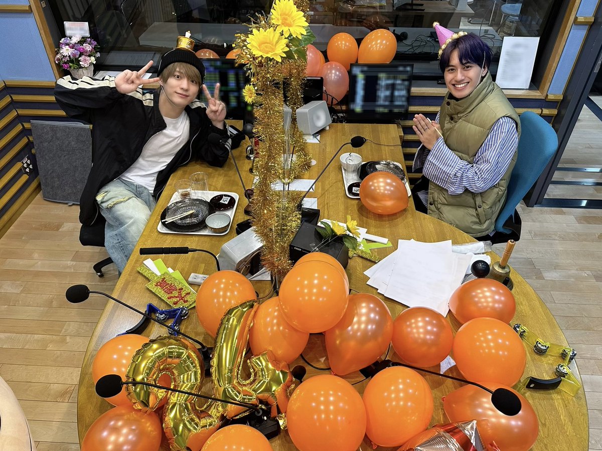 jr_official_X's tweet photo. 『 #Aぇgroup のMBSヤングタウン 』
昨日は #福本大晴 と #小島健 がお届けしました🎈✨

聴いてくださった皆さまありがとうございました🌼
お蕎麦もごちそうさまでした😋

#Aぇヤンタン https://t.co/mkI3tEF0Gq