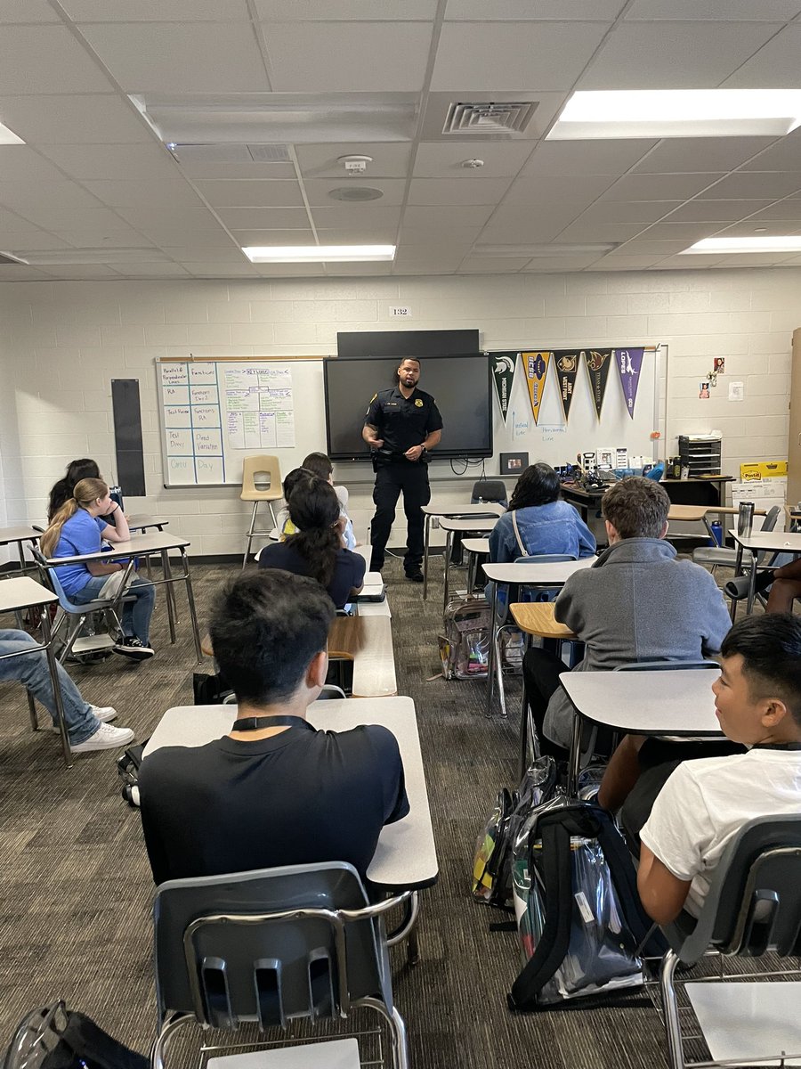 Amy Foster-Munoz tweet media