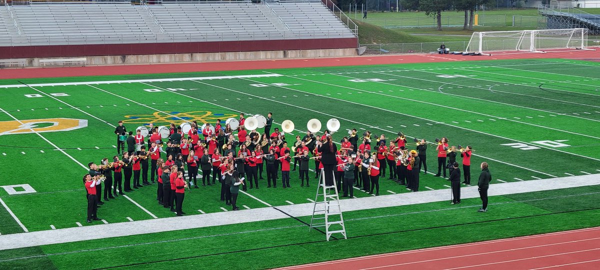 pmillernelson's tweet photo. Marching Band Showcase was a spectacular display of the musical talent and skill throughout our region. All the bands were terrific, especially our Dow High and Midland High bands! Jefferson and Northeast middle schools opened the event, and they sounded great. @MidlandPS https://t.co/qwdJ7JT1XS