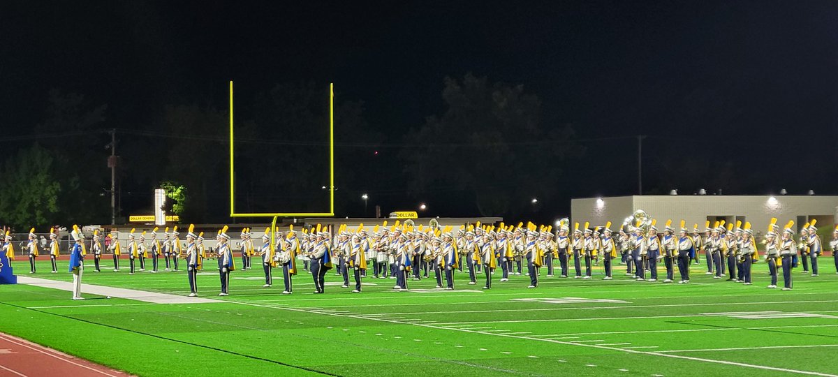 pmillernelson's tweet photo. Marching Band Showcase was a spectacular display of the musical talent and skill throughout our region. All the bands were terrific, especially our Dow High and Midland High bands! Jefferson and Northeast middle schools opened the event, and they sounded great. @MidlandPS https://t.co/qwdJ7JT1XS