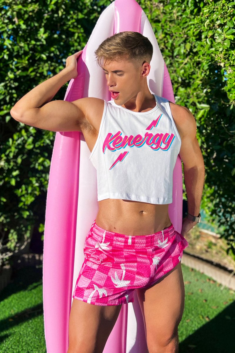 lucasdell's tweet photo. He wanna play in the playhouse https://t.co/zDfwr7qbpt