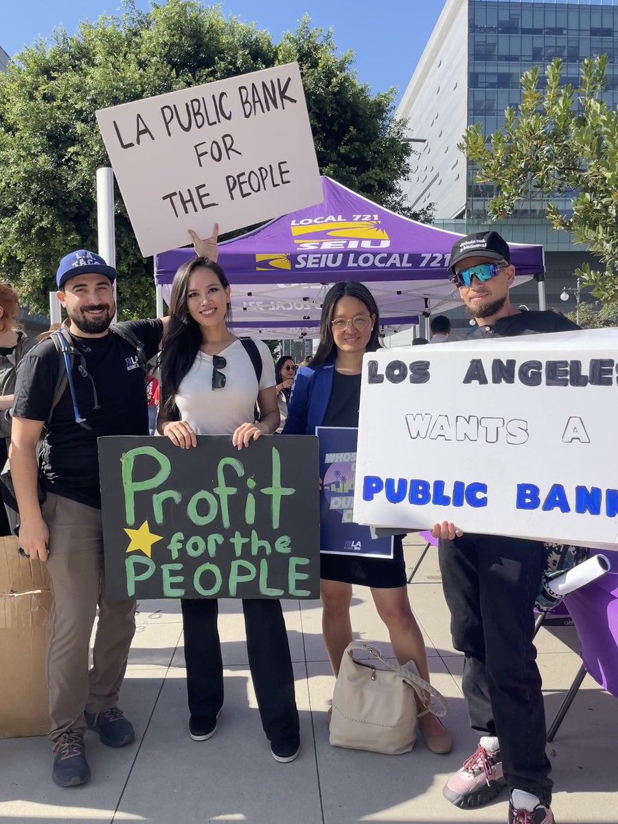 tran_scends's tweet image. Profit for the people 💸 #publicbankla