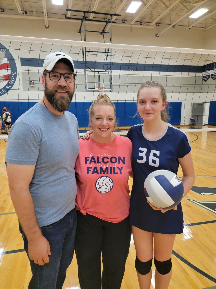 SPowell2319's tweet photo. Proud of my girl and her first @ForestwoodMS volleyball season! We are thankful for kind and compassionate coaches, always willing to help the girls be their best! And yes, she gets her height from me. #shortmom https://t.co/Rf7e49Nfl1