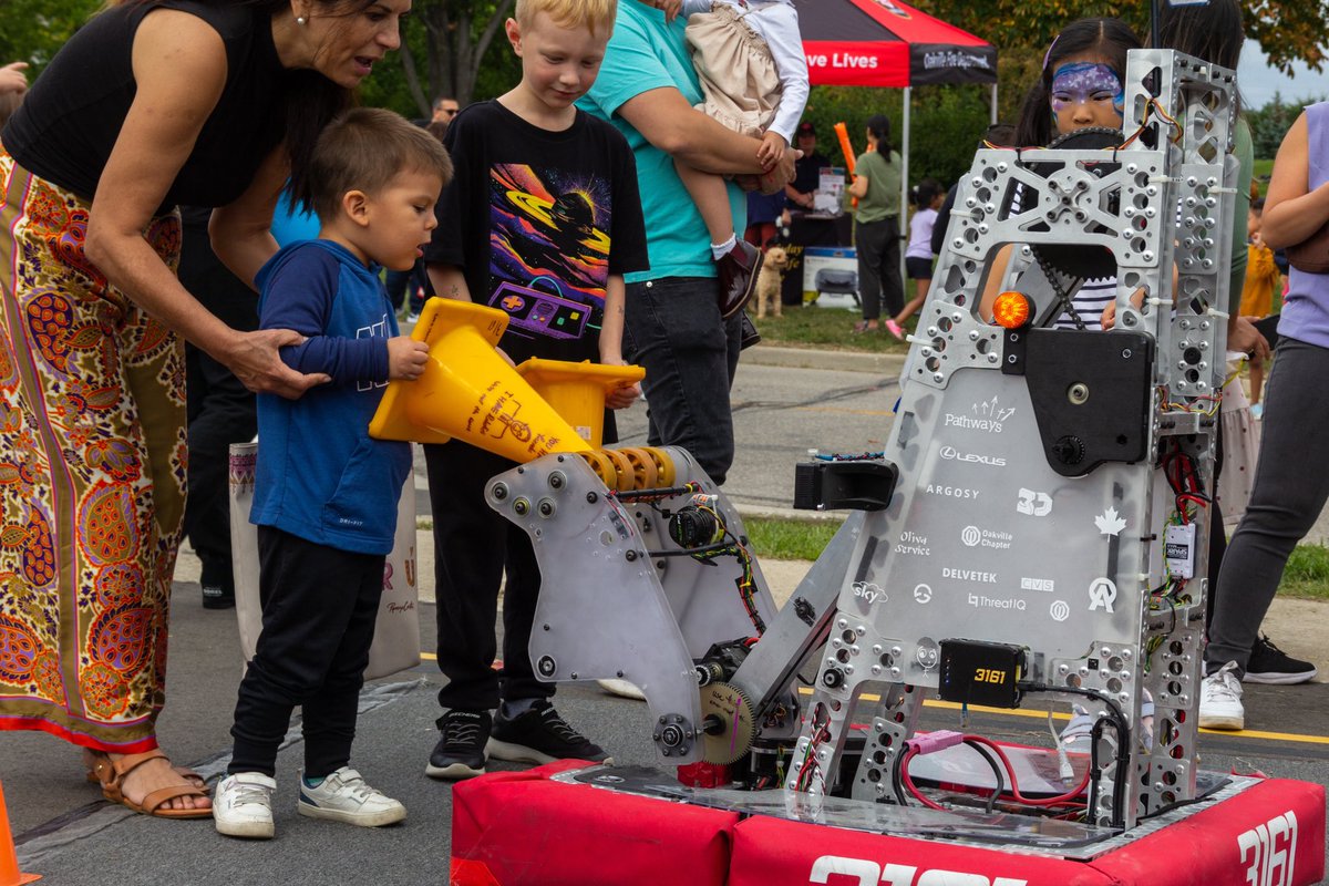 Team 3161 - Tronic Titans tweet media