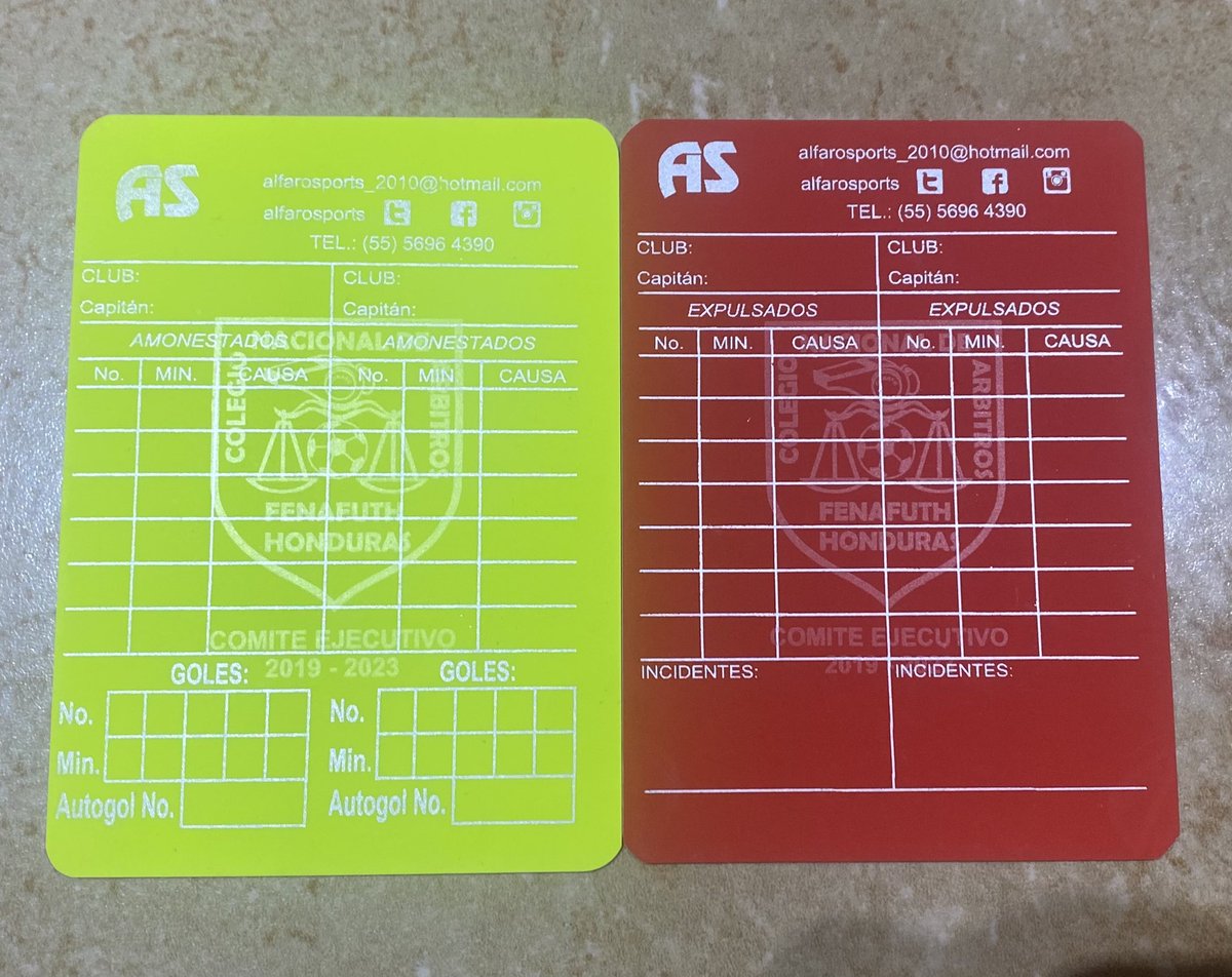 StrictlyHN's tweet photo. #RefereeDay⚽️ 

¡Feliz dia del Arbitro de Futbol!

Sin ustedes no habria Futbol, sin ustedes no habria espectaculo. Mas alla de una felicitacion, muchas gracias señores arbitros. 

Ser arbitro es una vocacion y no un trabajo. 
Ser arbitro es para gente apasionada. Ser arbitro es mas que pitar un partido. 
Ser arbitro es tener horas incansables de estudio, entreno y capacitacion con el riesgo de no ser seleccionado para una jornada. 
Ser arbitro es vivir entre la espada y la pared. 
Ser arbitro es caerle mal a todo mundo aun cuando haces tu trabajo bien. 
Ser arbitro es hacer un trabajo cansado fisico y mentalmente por una paga que no es bien remunerada. 
Ser arbitro es ser maestro y alumno. 

Gracias a todos esos arbitros que entrenan horas durante la semana cuando nadie los ve. Tienen un compromiso enorme con nuestro Futbol.