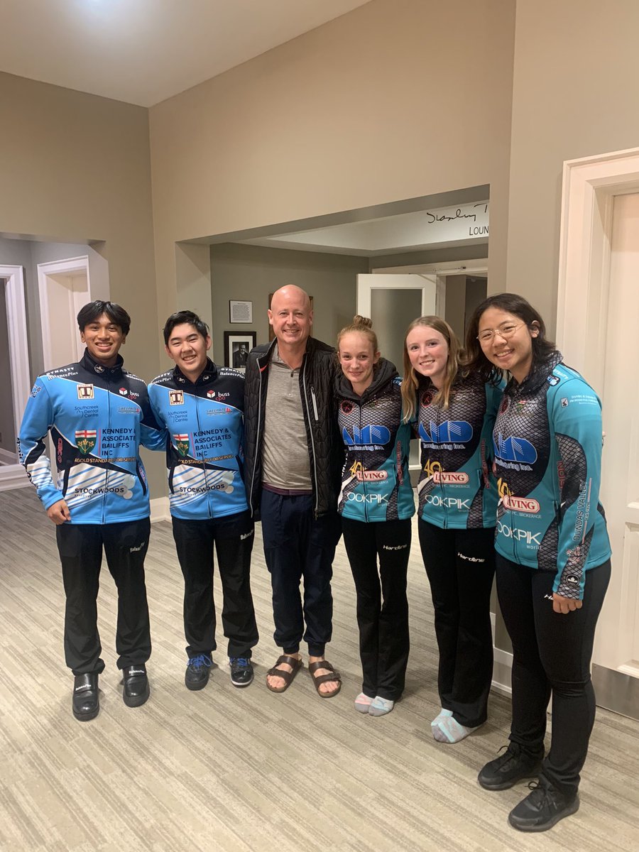 An amazing opportunity for our <a href="/ONCurlCouncil/">ON Curling Council</a> Academy teams to meet the stars of #curling <a href="/DundasValleyGCC/">Dundas Valley G&CC</a> - even had a couple athletes participate in the Beat The Champ contest! 🥌 Thanks to all the curlers for taking the time! <a href="/TeamJJonesCurl/">Team Jennifer Jones</a> <a href="/TeamKevinKoe/">TeamKevinKoe</a> <a href="/TeamNiklasEdin/">Team Niklas Edin</a>