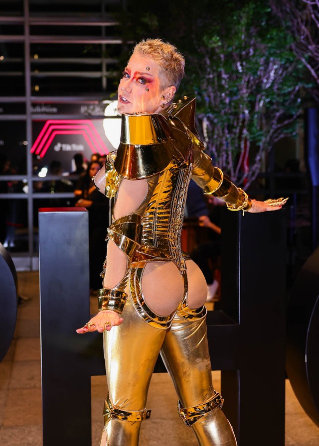 A anfitriã da noite Xuxa Meneghel para o Baile de Halloween da Sephora. Gostaram?