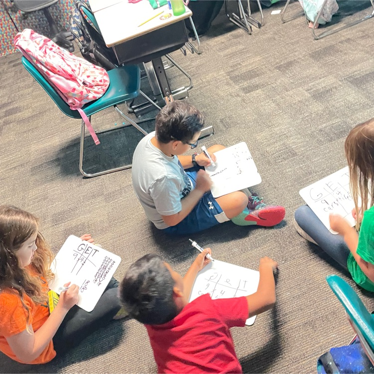 HumbleISD_BBE's tweet photo. Students working collaboratively and using multiple strategies to solve problems! #justifyyourthinking @HumbleElemMath #rootedingrowth https://t.co/gihulsaAsB