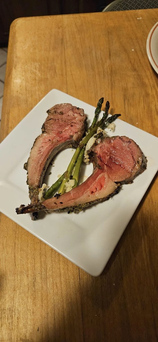 Today I learned how to make a yummalicious rack of lamb with garlic &amp; herbs with a side of roasted asparagus! It came out so amazingly tender it melted in my mouth.