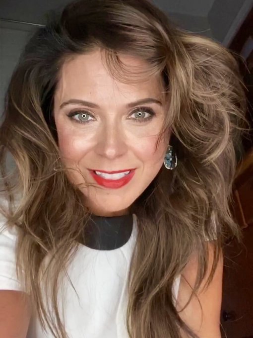 Avg nerd engr mom.  my executive outfit https://t.co/ogQd1BhvUY