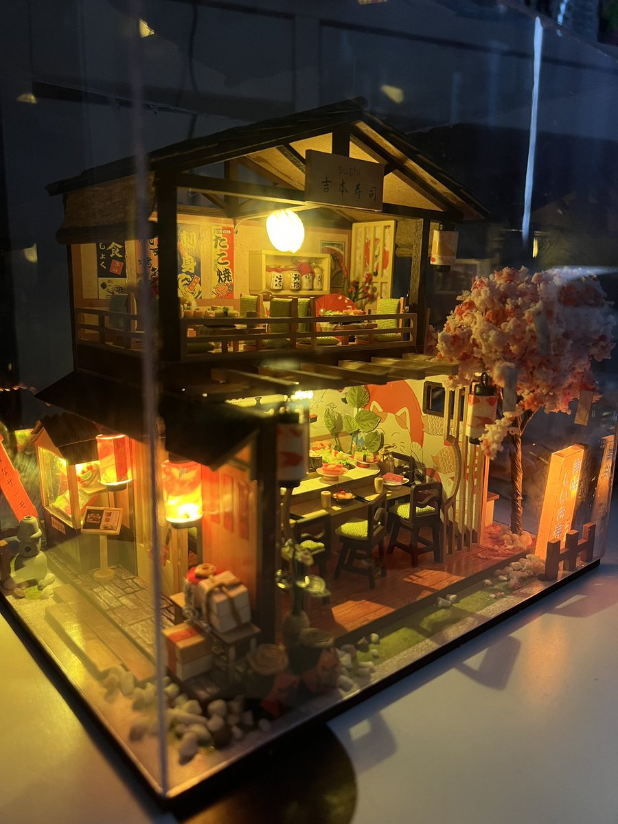 serispice's tweet photo. i need everyone to see my finished sushi restaurant https://t.co/cCJWtTuxsm