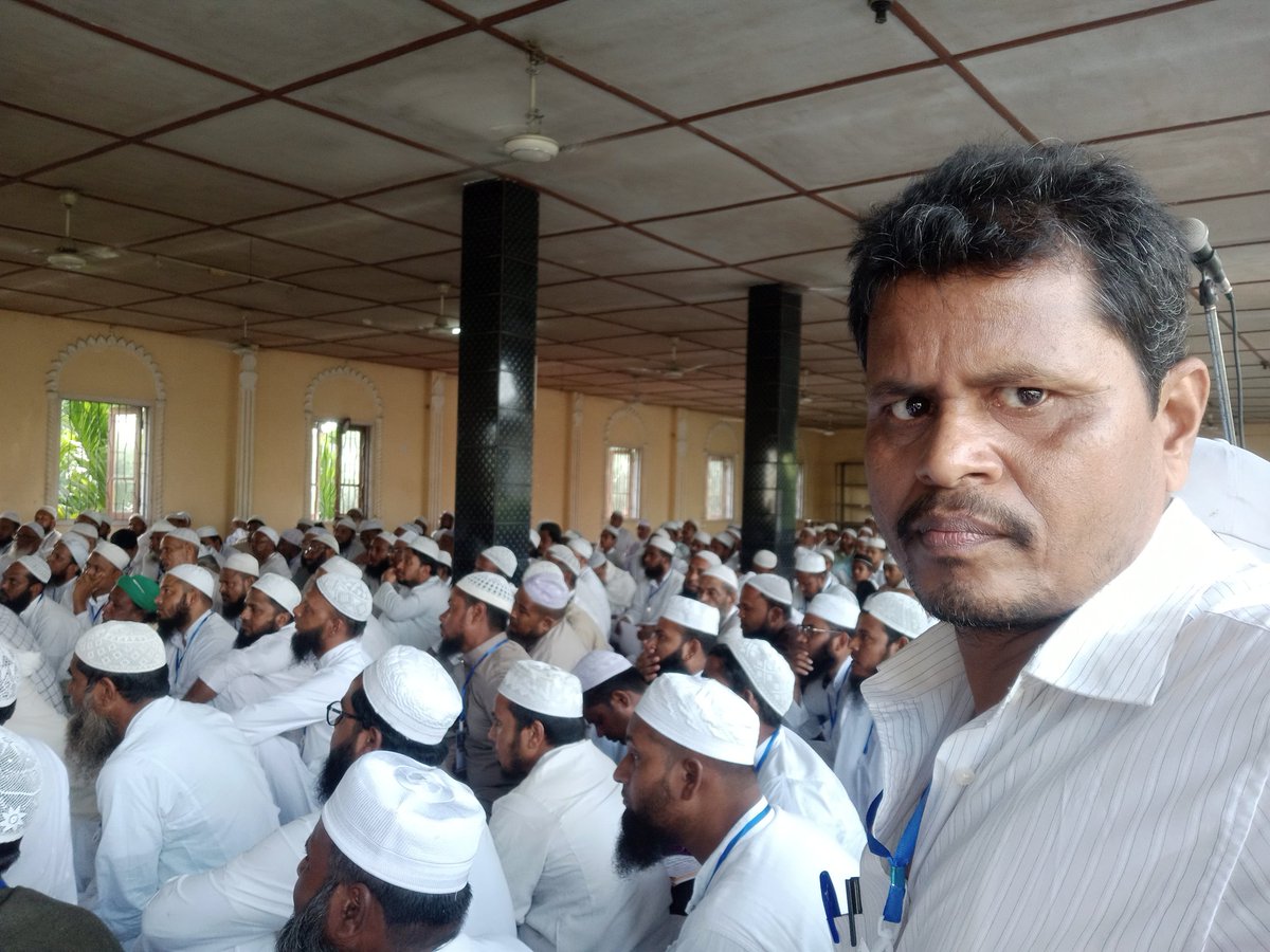 JalilKh05036764's tweet photo. Peace and Justice Movement Program of Pragjyoti ITA Centre, Machkhowa of 22/08/2023 &amp; Executive Meeting of State Jamiat, Garigaon of 08/10/23 was attended with Bajali Jamiat. We entered at MLA Hostel on 9th October &amp; submitted a Letter of #Bajali Jamiat at NF Railway Head Office. https://t.co/J9KDLanr61