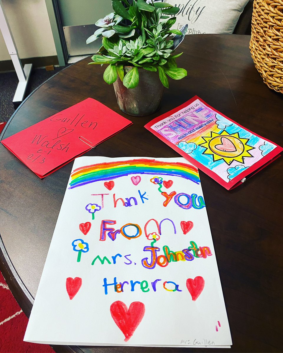 SarahServesEDU's tweet photo. I can never get enough of these sweet notes❤️🥰!
#administrationweek #schooladministrator #cheschargers #ycjusd https://t.co/wFTA5wAQva