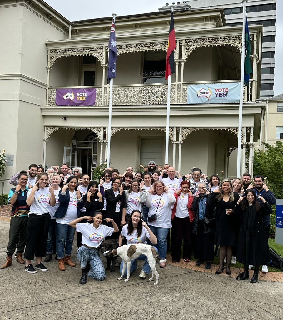 The theme for this World Sight Day is Love Your Eyes At Work. Highlighting the importance of eye care in the workplace.
IEHU, @IndigenousUoM and ONEMDA at @unimelbMSPGH come together in support of the @yes23au campaign and eye health #loveyoureyes #voteyes