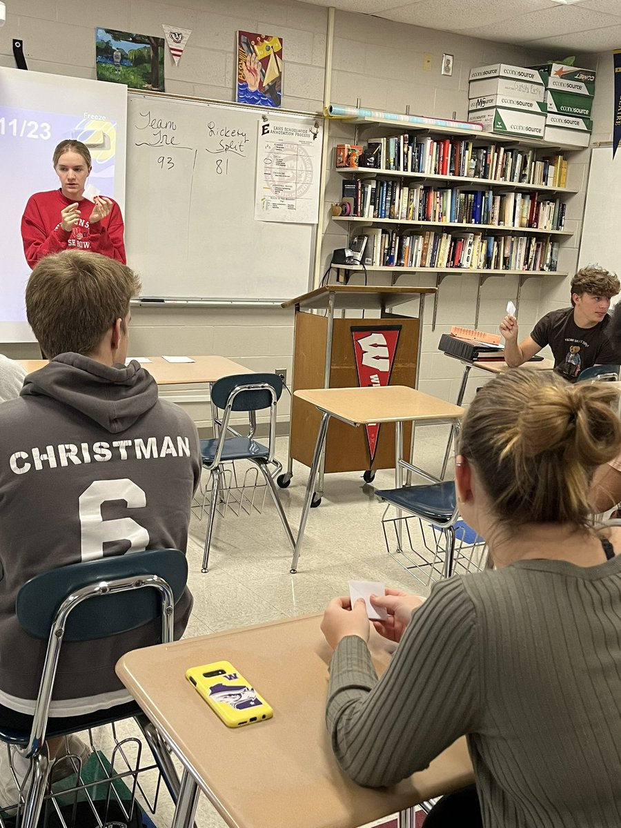 DettmannLisa's tweet photo. Learning fascinating things from our informative speeches. Lots of audience participation too! #eahsgo #greatskills #luvmyspeechclasses https://t.co/byTufiKUv9