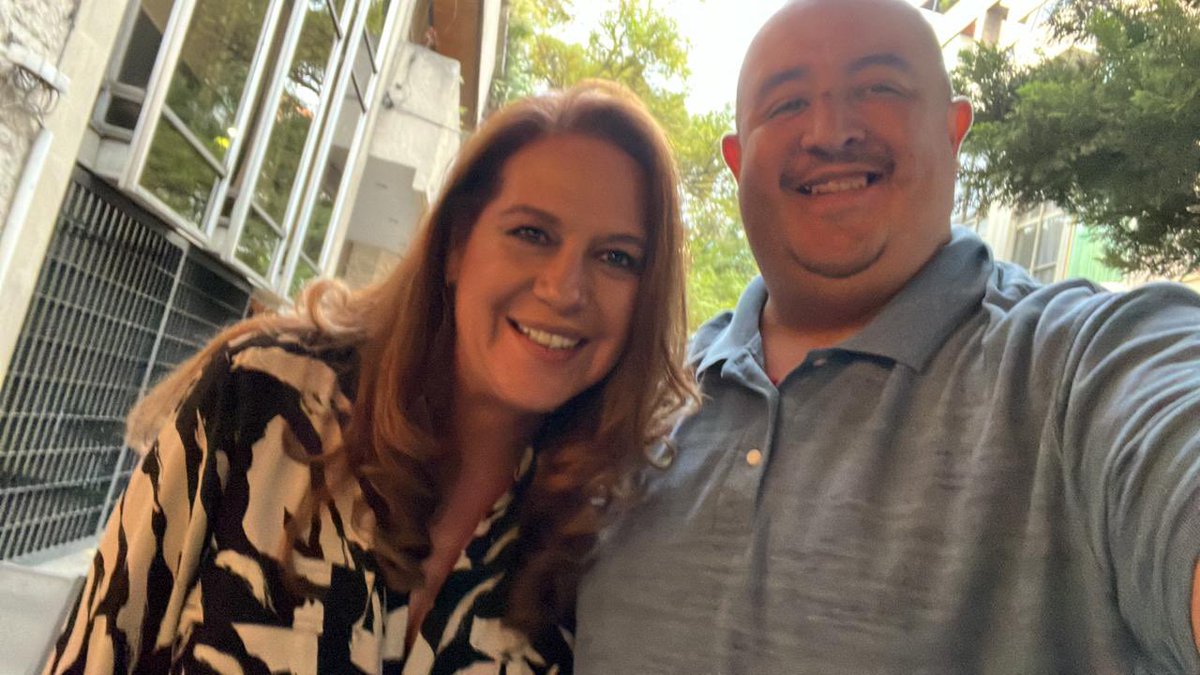 pacocastroa's tweet photo. @Rebmangas un placer haber coincidido. Salud y que la vida te siga colmando de éxitos. https://t.co/it5jwacPL6