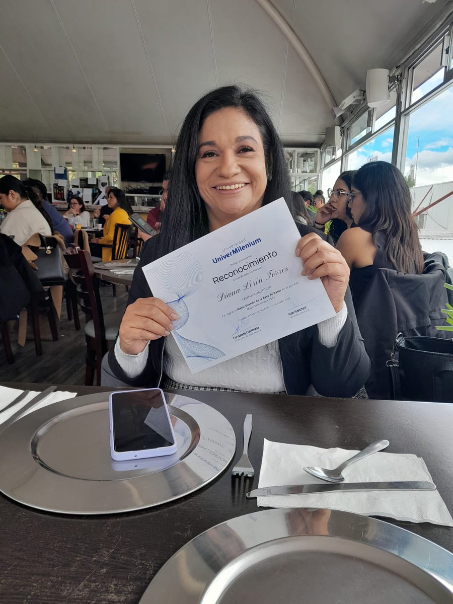 didilerin76's tweet photo. La Netflix y al chilldren si estoy muy orgullosa de mi... Nadie me ha regalado nada, todo lo que he logrado es fruto de mi esfuerzo y trabajo diario ✨🤗 https://t.co/m6BD36Po8t