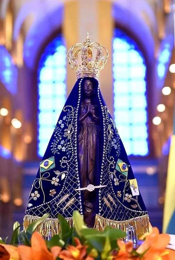 Quem não crê apenas respeite, por que a fé que tenho é gigantesca!
“Viva nossa senhora aparecida”🙏