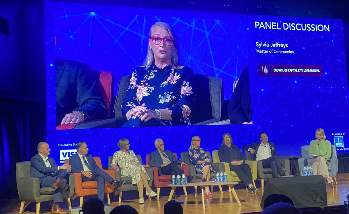 KPanaretto's tweet photo. @APCSummit @WePublicHealth @bicycle_network Good to see gender balance in our major city mayors. Melbourne working with google to give us the coolest way to walk to our destinations https://t.co/SyyeGqsV7B
