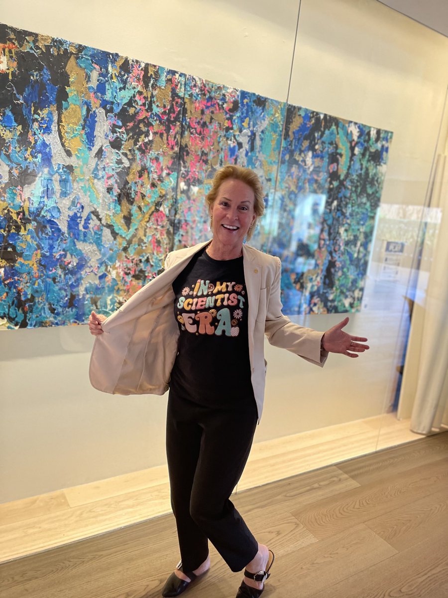 francesarnold's tweet photo. In my #scientist era at #TaylorSwift premiere in LA. ⁦@GordonConf⁩ made this tshirt for all girl scientists! https://t.co/O5PaUv0fmg