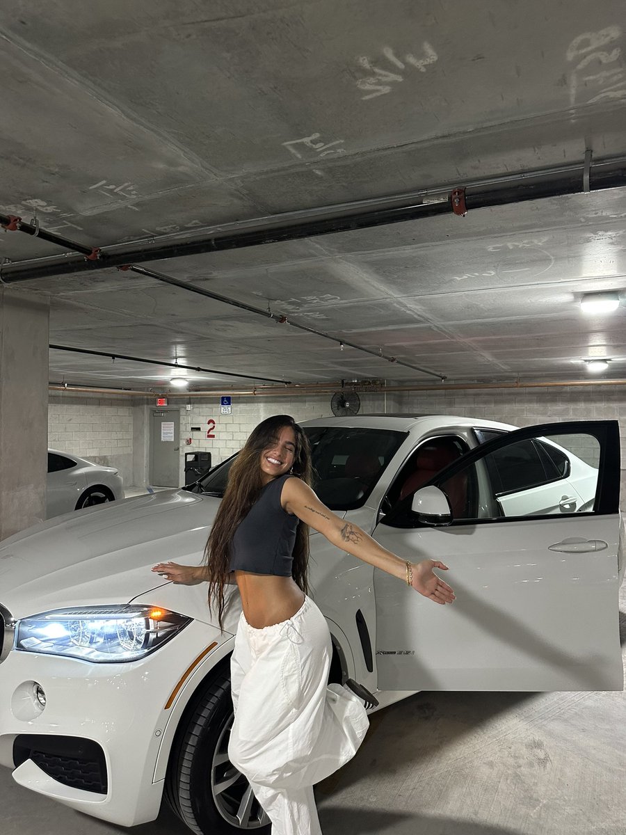 ISABELLA LADERA tweet media