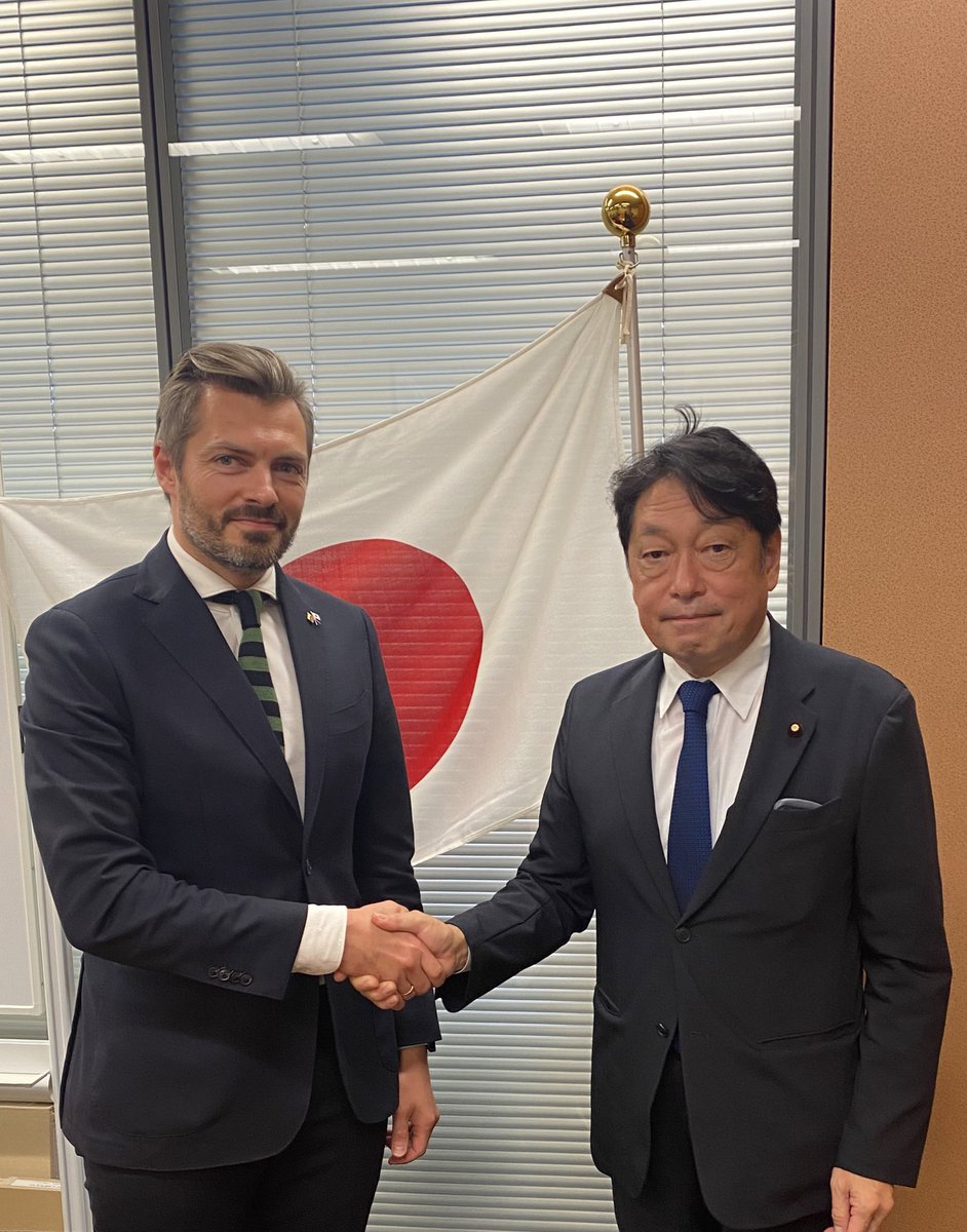 Met with a former Defence Minister and a leading LDP defence figure <a href="/itsunori510/">小野寺 五典</a> Onodera and had a very comprehensive exchange on the security threats facing Japan 🇯🇵 and Lithuania 🇱🇹