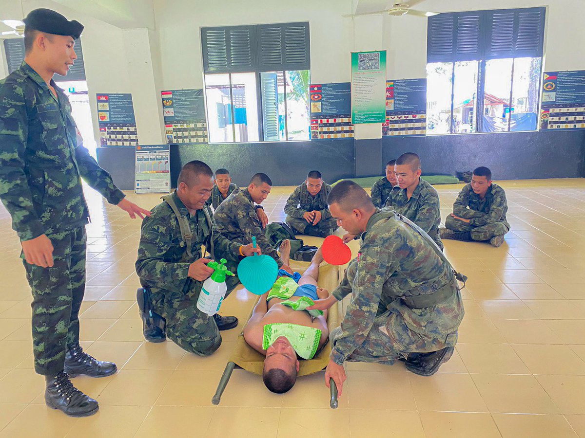162Infantry's tweet photo. #ฝึกทบทวน เตรียมความพร้อม เพื่อน้องสุดท้องของกองทัพบก
หน่วย ร.16 พัน.2 ทำการฝึกทบทวนครูทหารใหม่ เพื่อเตรียมความพร้อมสำหรับการเข้ามาสู่รั้วสีเขียวของทหารกองประจำการผลัดที่ 2/66 มีการเตรียมความพร้อมในทุก ๆ ด้านเพื่อให้การรับน้องๆ ทหารใหม่เป็นไปด้วยความเรียบร้อย https://t.co/ZCvE9fCZOl