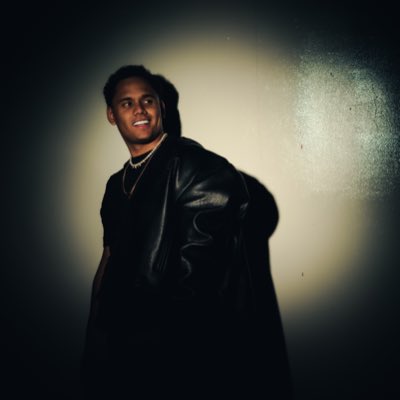 chelormusic's tweet photo. #NuevaFotoDePerfil https://t.co/sYUxiuOTYb