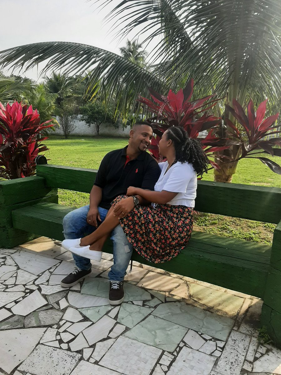PimLimaRj's tweet photo. Parabéns meu bb que Deus abençoe sempre sua vida te amo muito 🎂🎂🎉🎉 https://t.co/f1mV5krGQZ