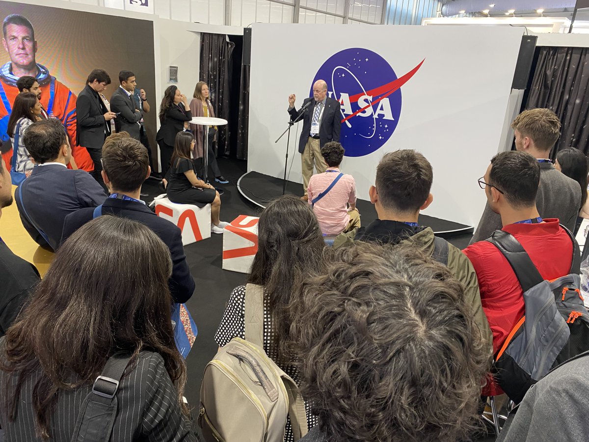 Last week, @NASASpaceOps and the SCaN team traveled to Azerbaijan for International Astronautical Congress (IAC), where they spoke to scientists, representatives, and policymakers about the future of space technology and exploration, including plans for @NASAArtemis.