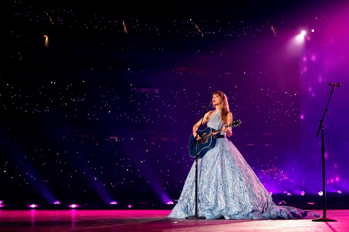 tswifterastour's tweet photo. 🚨| “Long Live” has officially been removed from Taylor Swift’s ‘The Eras Tour’ Concert Film https://t.co/TFSNLOdsHG