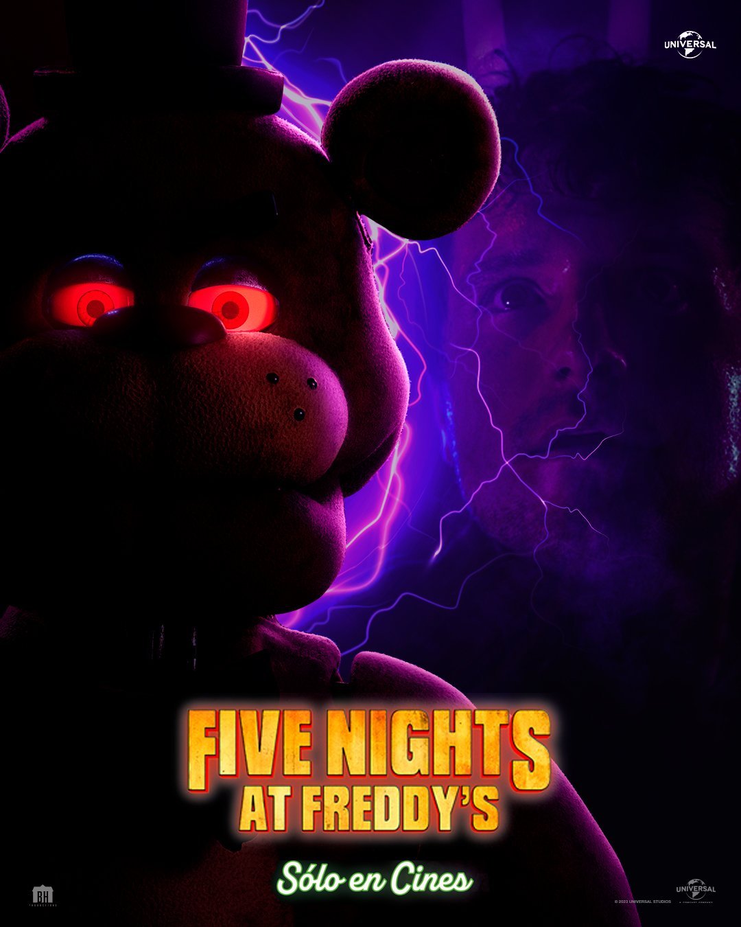 JonnyBlox on X: A standee display for Blumhouse's upcoming 'FIVE NIGHTS AT  FREDDY'S' movie as featured in a Cinemark Theater! 👀🐻 #fnaf #fnafmovie  #fivenightsatfreddys  / X