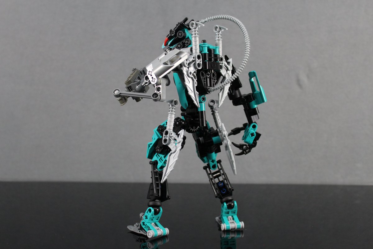 WombatCombatWCP's tweet photo. After witnessing the conclusion of DuckBrick's Lariska Fanon Contest, I knew I just had to build her! MOC by @gerou100!

More info about the MOC/Character: https://t.co/b7NCbiUhiE

#bionicle #moc #lego #biovival #bioniclemoc #legobionicle #legotechnic #lariska https://t.co/Vjmg9bw6on