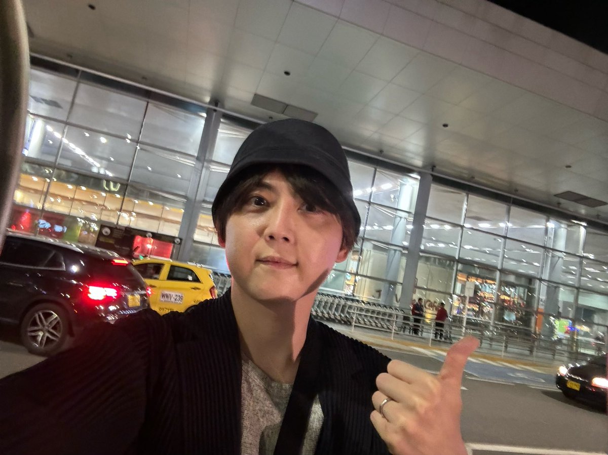 KAJI__OFFICIAL's tweet photo. ¡Hola! コロンビアに到着🇨🇴 https://t.co/eugtKyti93