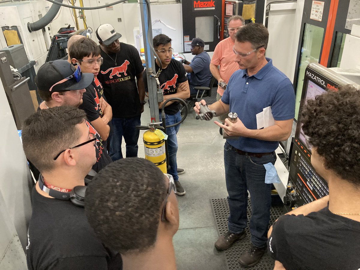 Valencia_AST's tweet photo. Thank you Ryan Tobyansen and Collins Manufacturing for touring the CNC Machining class around the facility!

#ValenciaAST is grateful the students got a chance to see the hi-tech machinery creating a multitude of large and tiny parts. 

#cnc @Haas_Automation @MazakCorp https://t.co/9P4aSsSmvX