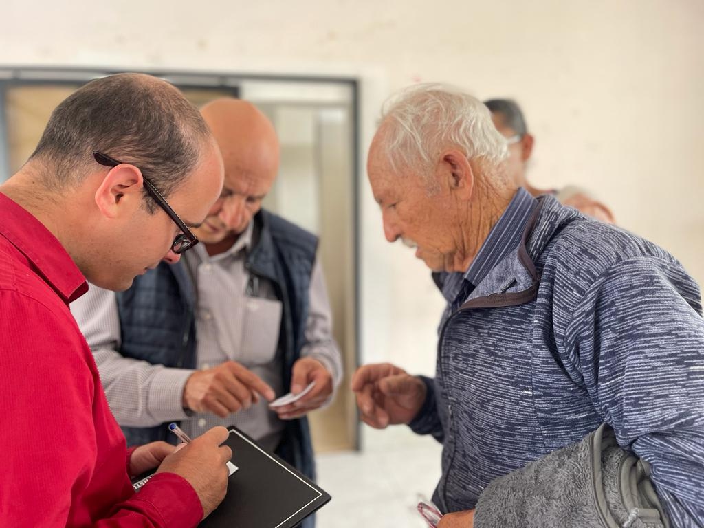 FECODES's tweet photo. ¡Las #BrigadasAuditivas y médicas son primordial en #Fecodes!
Hoy realizamos una brigada más en la Ciudad de #Ibarra parroquia #Caranqui organizada por la fundación amiga #DoloresIntriago donde se entregaron #280Lentes #60Audifonos y más ayudas técnicas.
Seguimos #DejandoHuella https://t.co/uNaL7M1uW0