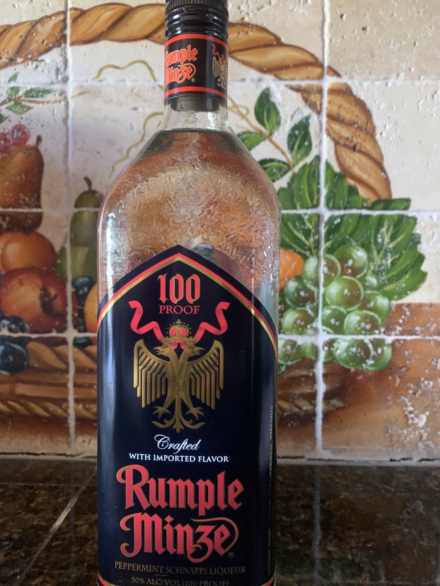 ChinoX915's tweet photo. 39 going on fake ID! #Rumpz 1 and done. https://t.co/x722VuNkUd