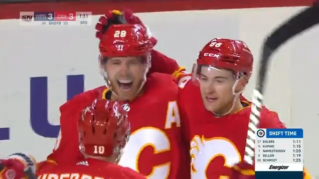 Calgary Flames on X: Pre-game smiles 😁  / X