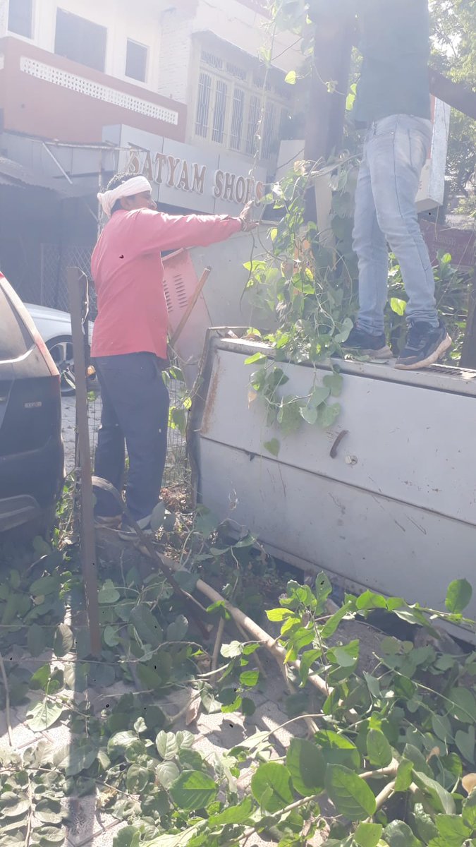 dvvnljhansi's tweet photo. Schedule post monsoon maintenance uder sipri section.
@MDDVVNL @UPPCLLKO @UppclChairman @dvvnlhq @aksharmaBharat https://t.co/Rb3mqs6NXR