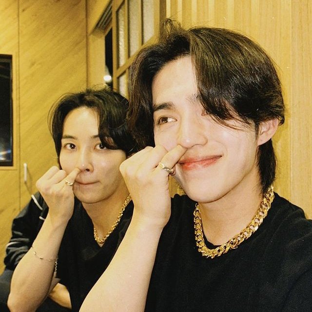 winterjh95's tweet photo. ↘ ​ ​ ​ ​ ​ ​ ​ ​ ​ ​ ​ ​ ​ ​ ​ ​ ​ ​ ​ ​ ​ ​ ​ ​ ​ ​ ​ ​ ​ ​ ​ ​ ​ ​ ​ ​ ​ ↙
 ​ ​ ​ ​ ​ 𝓛𝓮𝓽 𝔂𝓸𝓾𝓻 𝓵𝓸𝓿𝓮 𝓼𝓱𝓲𝓷𝓮
↗ ​ ​ ​ ​ ​ ​ ​ ​ ​ ​ ​ ​ ​ ​ ​ ​ ​ ​ ​ ​ ​ ​ ​ ​ ​ ​ ​ ​ ​ ​ ​ ​ ​ ​ ​ ​ ​ ↖ https://t.co/nng9BinZBI