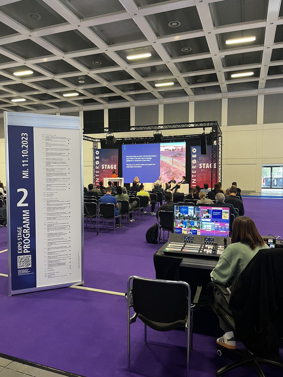 rooevans's tweet photo. “And obviously. When you talk about data. That naturally leads to Digital Twins and the Metaverse.”
#intergeo2023 @thedigitaltwin https://t.co/APqyNVhZ3c