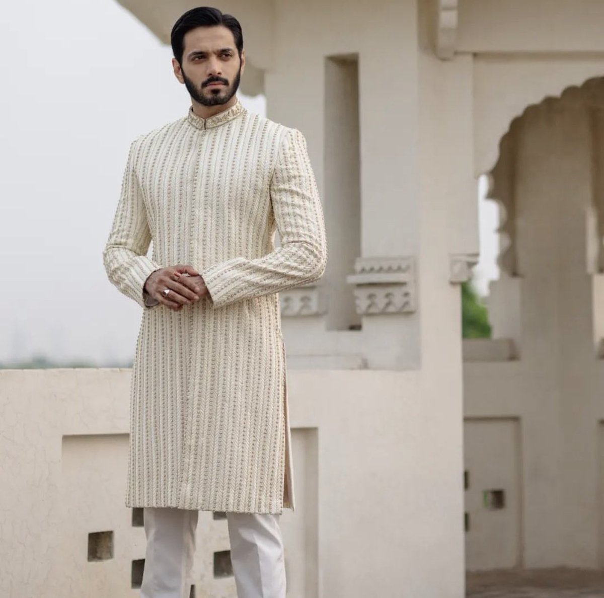 _ramini14's tweet photo. It’s #OffWhite this time 🤍🤍🤌🏻🧿 #Nawabi 👑 My favourite Colour #WahajAli For #MayaPret 🤍🤍
WAHAJ ALI X MAYA PRET
🤍🤍 Mashallah Mashallah 🤍🤍 https://t.co/IQcQpWBVMr
