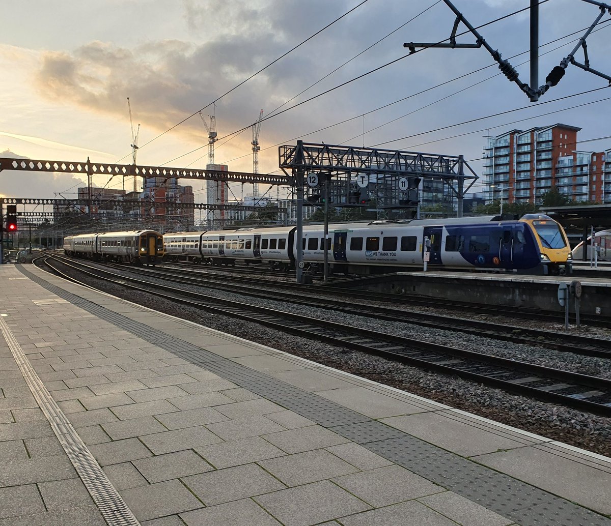 JamesTGlossop's tweet image. A Northern 331 and a 158 seen arriving into Leeds on the 3rd October as the sun sets. (03/10/2023) #Leeds #Northern #Class331 #Class158 #WestYorkshire @northernassist